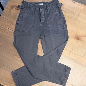Jalen Straight Leg Cropped Pants in Gray
